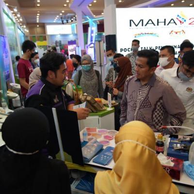 Sesi Turun Padang ke Agrotech Pavilion