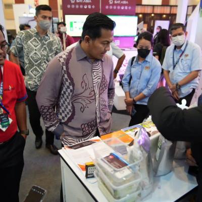Sesi Turun Padang ke Agrotech Pavilion