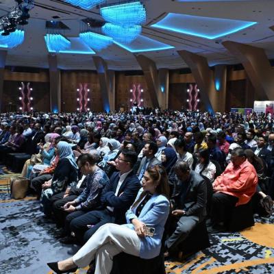 Majlis Peluncuran Sekolah Angkat MADANI