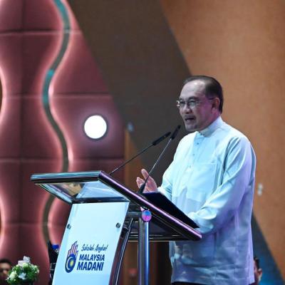 Majlis Peluncuran Sekolah Angkat MADANI