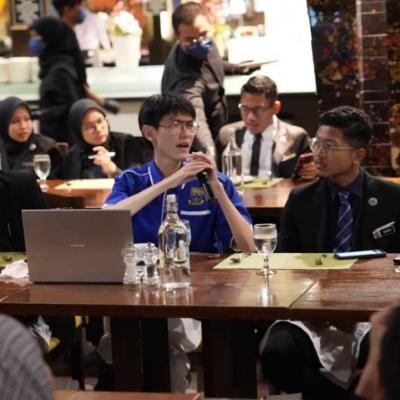 Sesi Pertemuan Bersama Para Mahasiswa