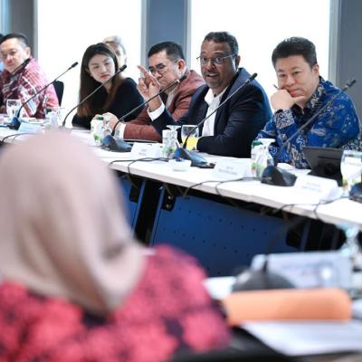 Sesi Perbincangan Berkaitan Daya Saing Kuala Lumpur Sebagai Pusat Kewangan Antarabangsa & Hab Perniagaan Global