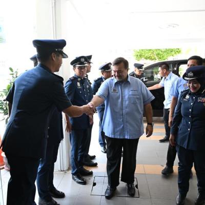 Sesi Lawatan Kerja Di Labuan