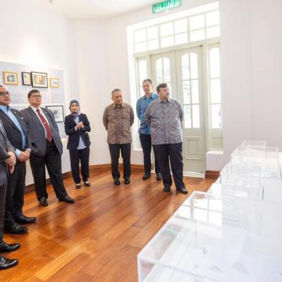 Sesi Lawatan Ke Seri Negara