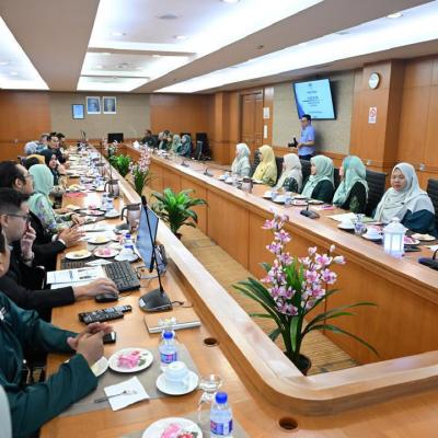 Sesi Lawatan Timbalan Menteri Kewangan Ke ADP