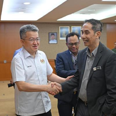 Sesi Lawatan Timbalan Menteri Kewangan Ke ADP