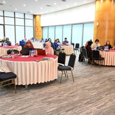 Kursus Protokol & Etiket Sosial