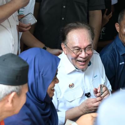 Sesi Tinjauan Ke Pasar Tani Taman Melawati