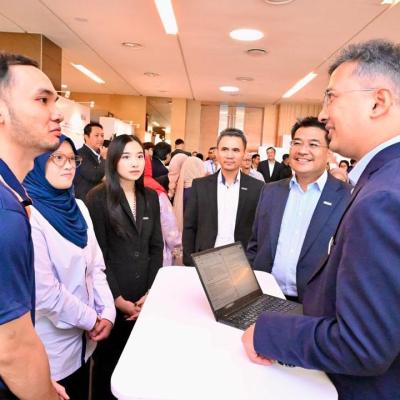 Majlis Peluncuran Inisiatif BAKAT MADANI