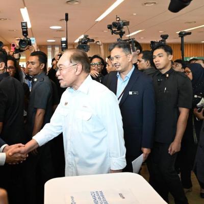 Majlis Peluncuran Inisiatif BAKAT MADANI