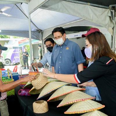 Sesi Turun Padang #JelajahBajet2023 ke Program Perkhidmatan Komuniti Bergerak, Sarawak