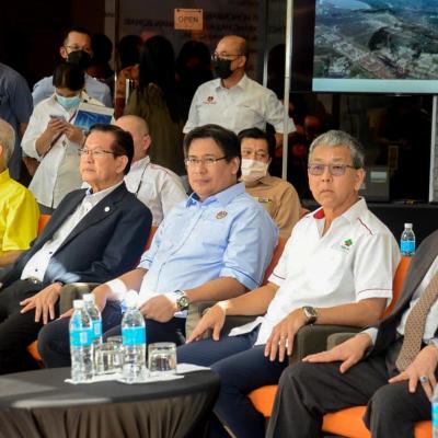 Majlis Penyerahan Simbolik Surat Anugerah Bagi Pembinaan Shell Malaysia Upstream Headquarters di Sarawak